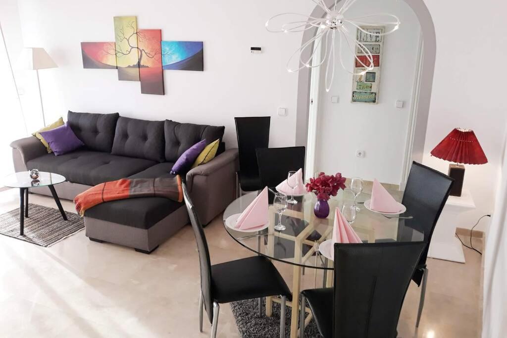 Castillo de Sabinillas Beautiful Apartment In Duquesa Suites And Gardens المظهر الخارجي الصورة