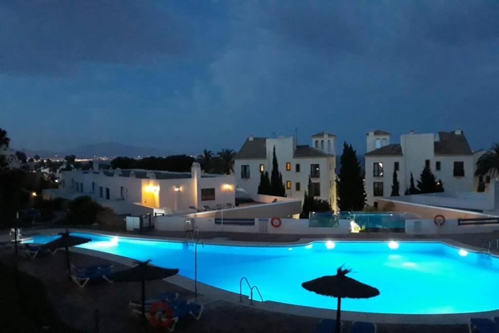 Castillo de Sabinillas Beautiful Apartment In Duquesa Suites And Gardens المظهر الخارجي الصورة