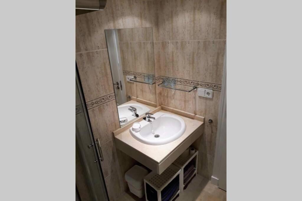 Castillo de Sabinillas Beautiful Apartment In Duquesa Suites And Gardens المظهر الخارجي الصورة