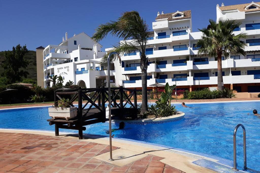 Castillo de Sabinillas Beautiful Apartment In Duquesa Suites And Gardens المظهر الخارجي الصورة
