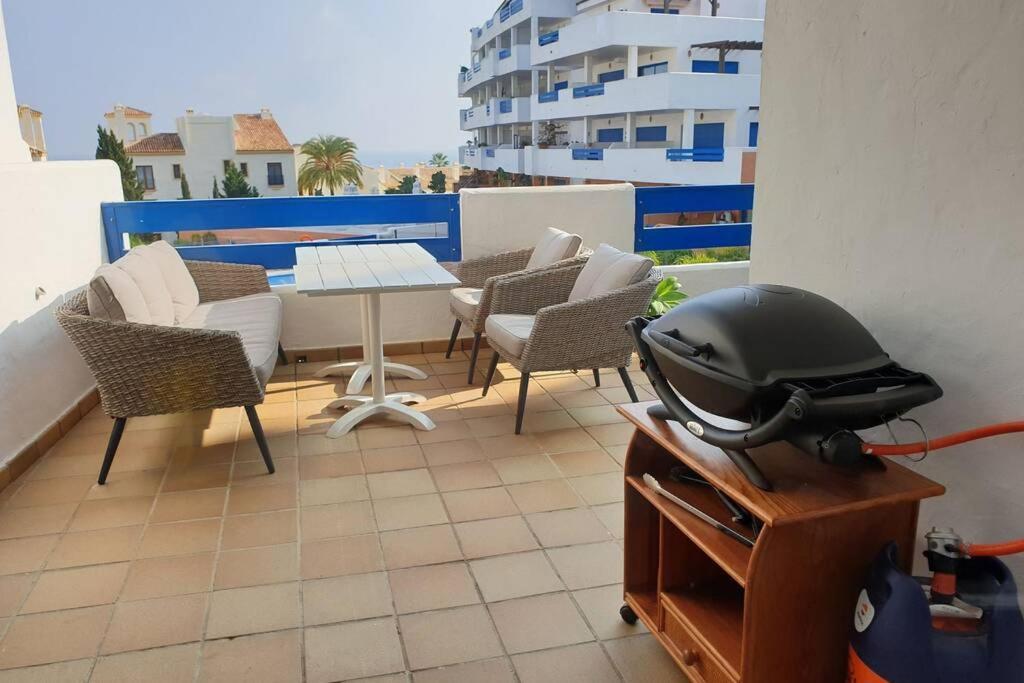 Castillo de Sabinillas Beautiful Apartment In Duquesa Suites And Gardens المظهر الخارجي الصورة